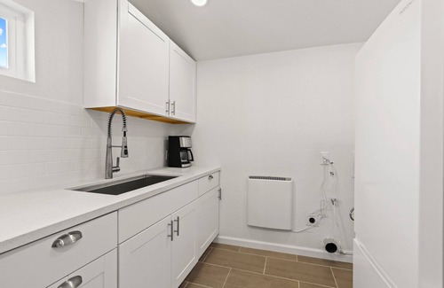 Sloan Lake Apartment | Sloan's Lake Studio Cottage