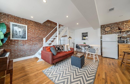 Sloan Lake House | Sloan’s Lake One Bedroom Carriage House