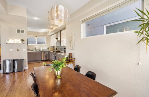 West Colfax House | Slofax House - Modern 3 Bedroom Home with Rooftop Hot Tub in Sloans Lake Denver