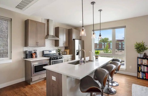 West Colfax House | Slofax Place - Modern 2 Bedroom Townhome in Sloans Lake Denver