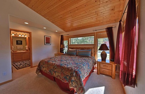 Old Town House | Slopeside 204 Kinney Townhouse