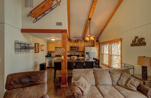 Sugar Mountain Condo | Slopeside Easy Street - walk to slopes on Sugar, updated