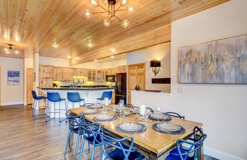 Old Town House | Slopeside Luxury Condo 97 A I Hot Tub I Great Views I Best Price I Discounted Attractions