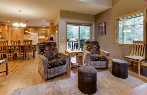 Port Angeles House | Slow Down & Rejuvenate! Hot Tub, Sauna & Trails at the Olympic Foothills Lodge