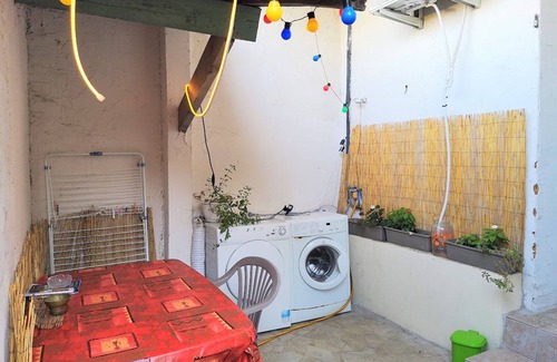 Route d'Arles Apartment | Small 13m² studio 10 minutes from the center of Nîmes
