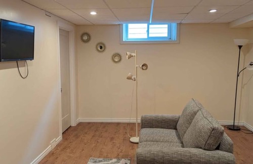 Regina House | Small and cozy basement suite