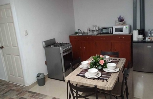 Santa Ana House | Small and cozy house near downtown Santa Ana