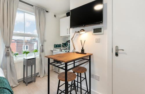 Kensal Green Apartment | Small and Trendy studio 3B