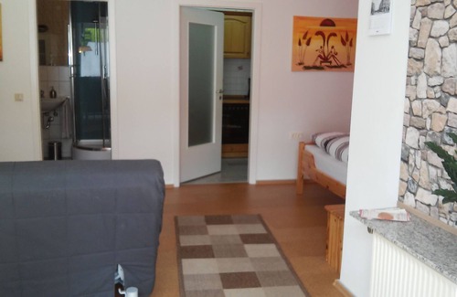 Dinslaken Apartment | small apartment with private parking