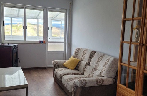 Becerrea Condo | SMALL APARTMENT WITH GREAT VIEWS