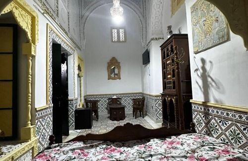 Tunis Bed & Breakfast | Small castle