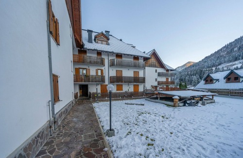 Tarvisio Apartment | Small & Charming Apt - Overlooking the Alps