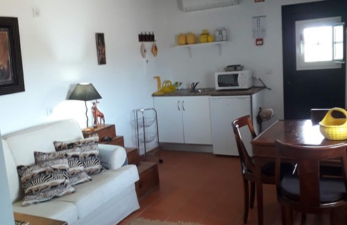 Almodovar e Graca dos Padroes Cottage | Small countryhouse 3 Klms From Almodovar, Family-Friendly; Pet-Friendly