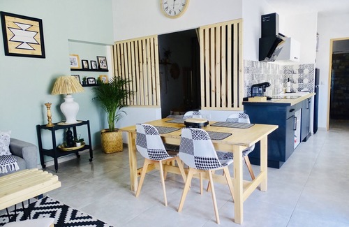 Cheval-Blanc House | Small "Coup de Coeur" villa in Provence at the foot of the Luberon mountains