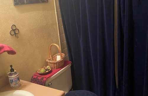 Lafayette Bed & Breakfast | Small dog lovers welcome!