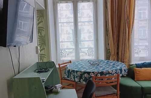 Boulogne-Centre Apartment | Small downtown apartment