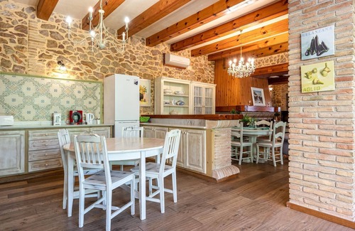 El Perello Villa | Small exclusive palace in rural spot