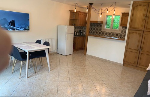 Vaulnaveys-le-Haut Condo | Small furnished house - spa uriage les bains - country vacations