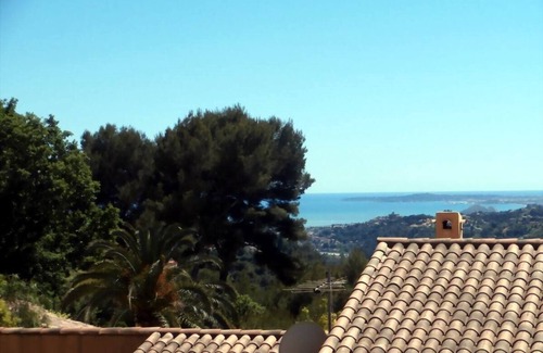 La Gaude House | small guest house