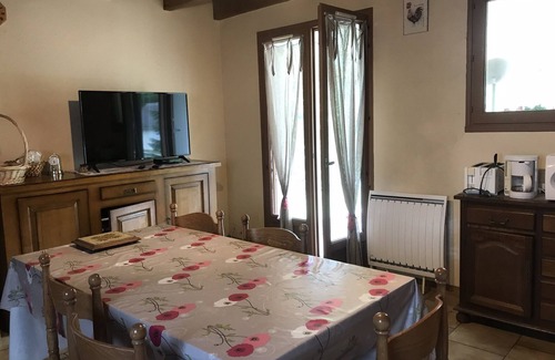 Saint-Jacques-des-Blats House | SMALL HOUSE WITH PRIVATE PARKING NEAR SUPER LIORAN