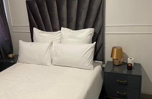 Downtown Johannesburg Apartment | Small Heaven