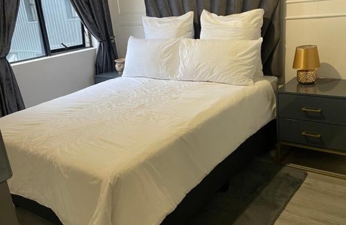 Downtown Johannesburg Apartment | Small Heaven