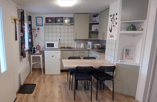Kerepes House | Small House Apartment