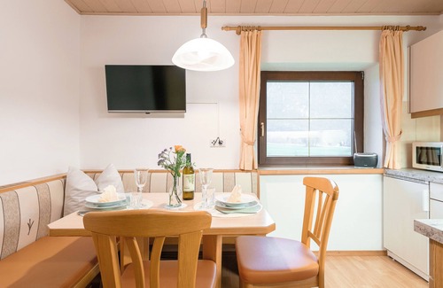 Strass im Zillertal House | Small house on an organic farm in Strass i.Z
