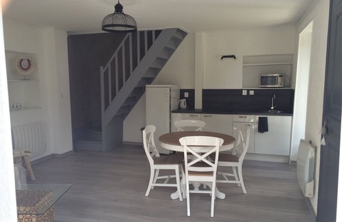 Mercury House | Small house "cozy haven of peace in the mountains"