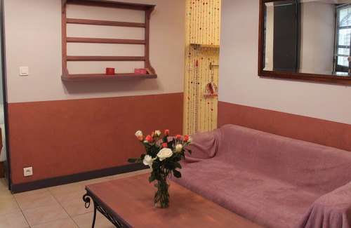 Labenne House | Small house in park with large pool