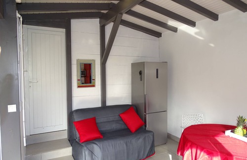 Goyave House | Small house swimming pool very beautiful mountain view 2 bedrooms