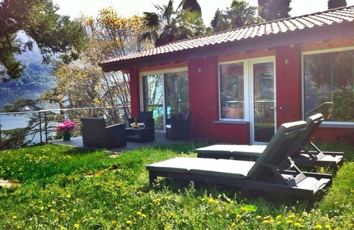 Carate Urio House | Small house with large garden, view of Como Lake 'Sans Souci'