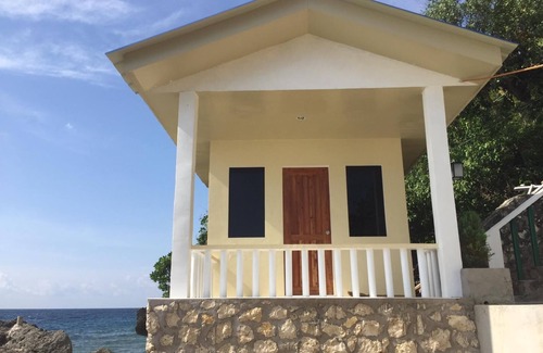 Catmon House | Small houses in a private beach