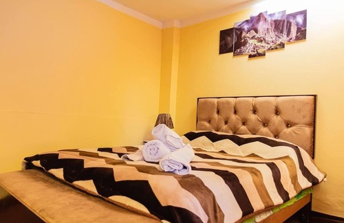 Copacabana House | Small independent house, in the center of copacabana