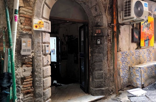 Quartieri Spagnoli Apartment | Small loft in the heart of the Spanish neighborhoods