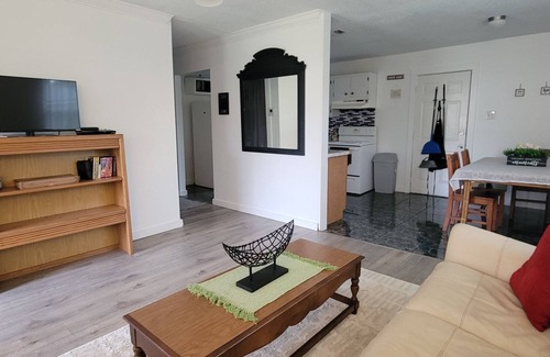 Loxley House | Small nhouse inside the City of Loxley. Big yard. Sage and calm neighborhood