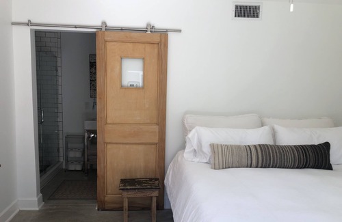 Neartown House | Small Oasis in the city Pool and dog friendly🐾