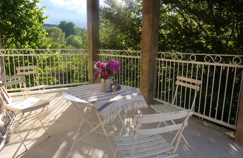 Ornans House | Small, quiet gite close to the center
