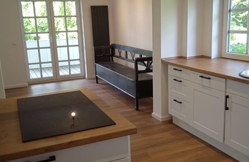 Marne House | Small sea house