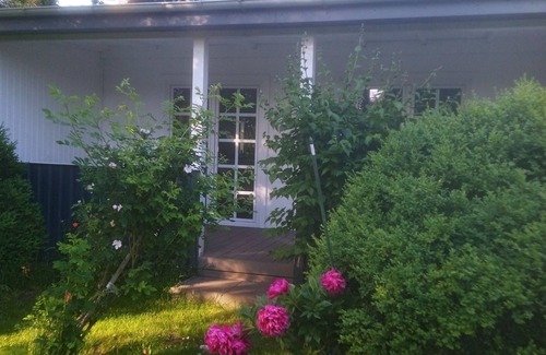 Marne House | Small sea house
