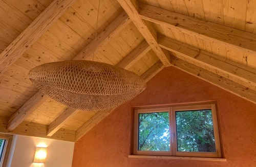 Burgsalach Apartment | Small sleeping hut with shared bathroom