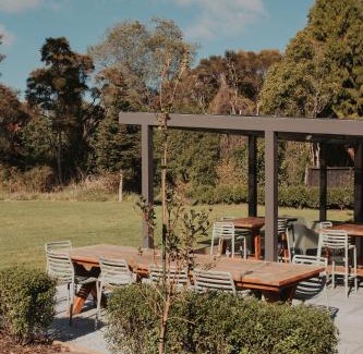 Turangi Hotel | Small Stays at The Quarters