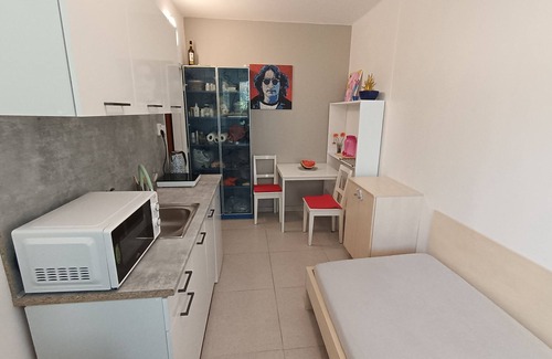 Hlubocepy Apartment | Small studio in Praguen30 minutes to the center by tram