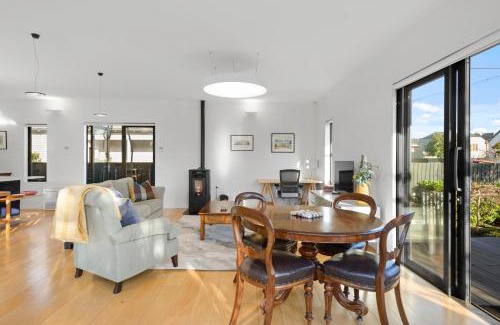 Edgeware House | Small Sustainable House