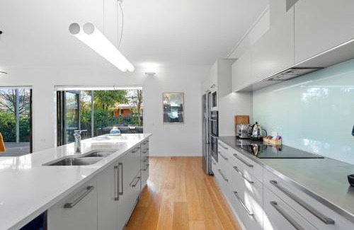Edgeware House | Small Sustainable House