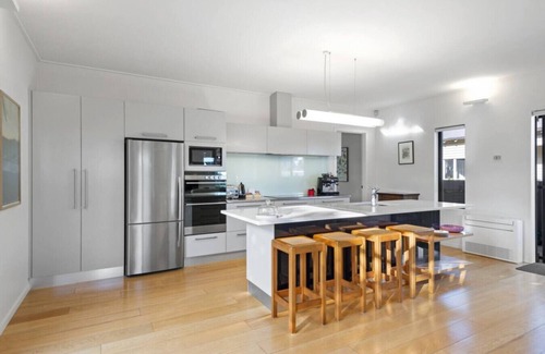 Edgeware House | Small Sustainable House