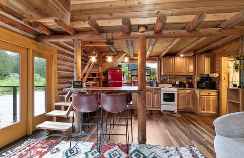 Gold Bar Cabin | Small Timbers-riverfront log home, stunning view