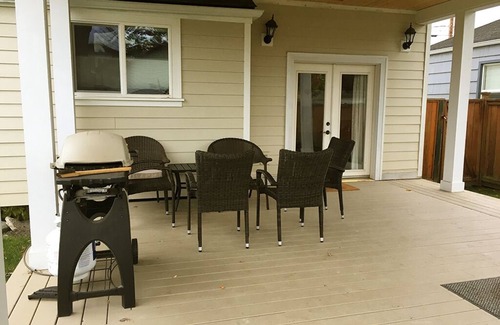 Mount Vernon House | Small Town Charm, Big City Amenities and Skagit Valley Farm-to-Table Appeal