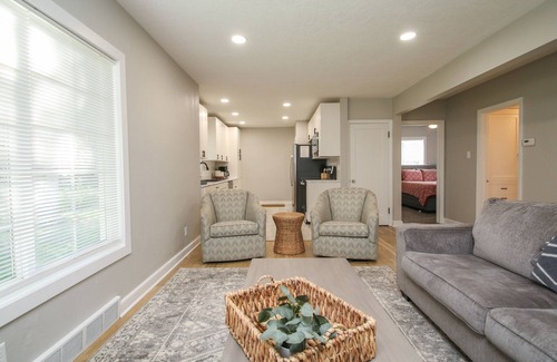Ponca House | Small Town Charm Near Ponca State Park