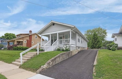 London House | Small Town Cozy Boho Bungalow